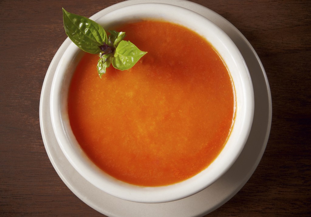 Dieta da sopa detox seca até 2 quilos em 7 dias