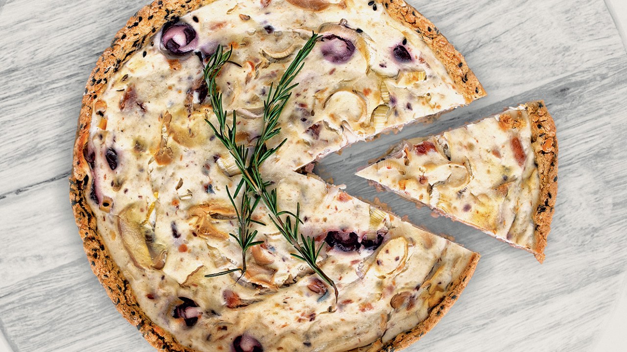 Quiche de grão de bico com cogumelo