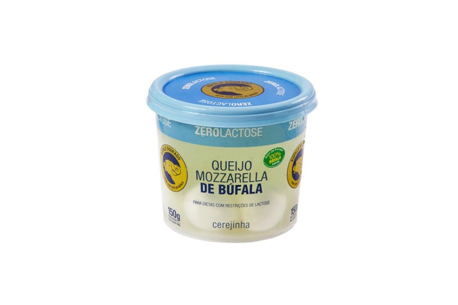 Sua dieta restringe o açúcar do leite? A Búfalo Dourado lançou o Queijo Mozzarella de Búfala Zero Lactose (R$ 22 a embalagem de 150 g). A unidade (15 g) tem 42 calorias. <em>*Preço pesquisado em março de 2017</em> Sua dieta restringe o açúcar do leite? A Búfalo Dourado lançou o Queijo Mozzarella de Búfala Zero Lactose (R$ 22 a embalagem de 150 g). A unidade (15 g) tem 42 calorias. <em>*Preço pesquisado em março de 2017</em>