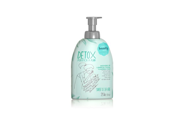 Mousse de Limpeza Facial Detox, The Beauty Box, R$ 42,90 *Preços pesquisados em novembro de 2016
Mousse de Limpeza Facial Detox, The Beauty Box, R$ 42,90 *Preços pesquisados em novembro de 2016