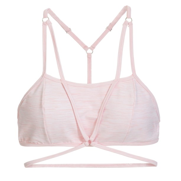 <span>As cores mais clarinhas dão um ar delicado e sofisticado ao look de academia. Invista em peças com azul, rosa-claro e amarelo! Se você ama balé fitness, essas peças combinam muito com a modalidade.</span>
<span>Top, We Fit, R$ 159*</span>
<em>*Preço pesquisado em dezembro de 2016</em> <span>As cores mais clarinhas dão um ar delicado e sofisticado ao look de academia. Invista em peças com azul, rosa-claro e amarelo! Se você ama balé fitness, essas peças combinam muito com a modalidade.</span>
<span>Top, We Fit, R$ 159*</span>
<em>*Preço pesquisado em dezembro de 2016</em>