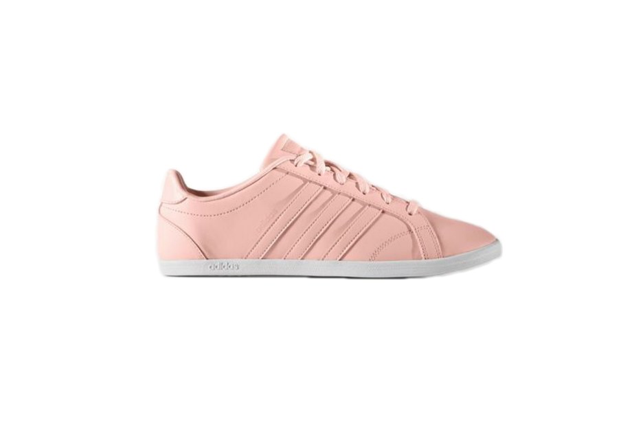 Tênis, Adidas Originals, R$200 (<a href="https://www.adidas.com.br/originals">https://www.adidas.com.br/originals</a>)