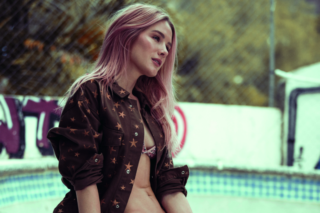 O treino de Fiorella Mattheis para chapar o abdômen