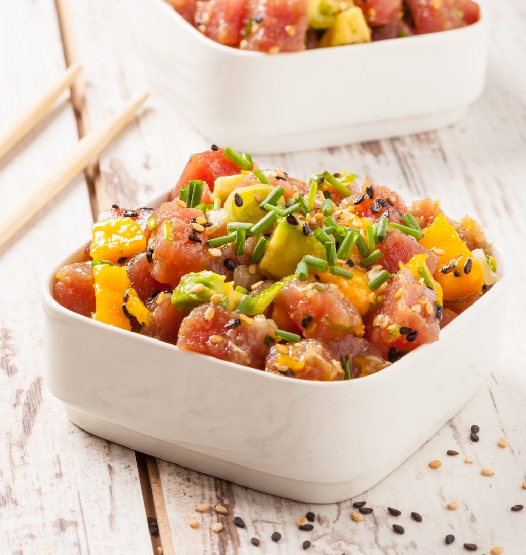 Poke: receita típica havaiana para você fazer em casa