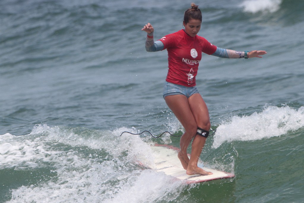 Esportes aquáticos e cabelo em dia, uma combinação que dá certo