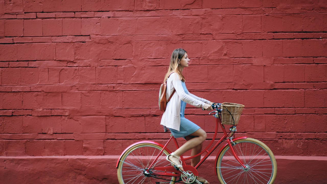 mulher-bicicleta