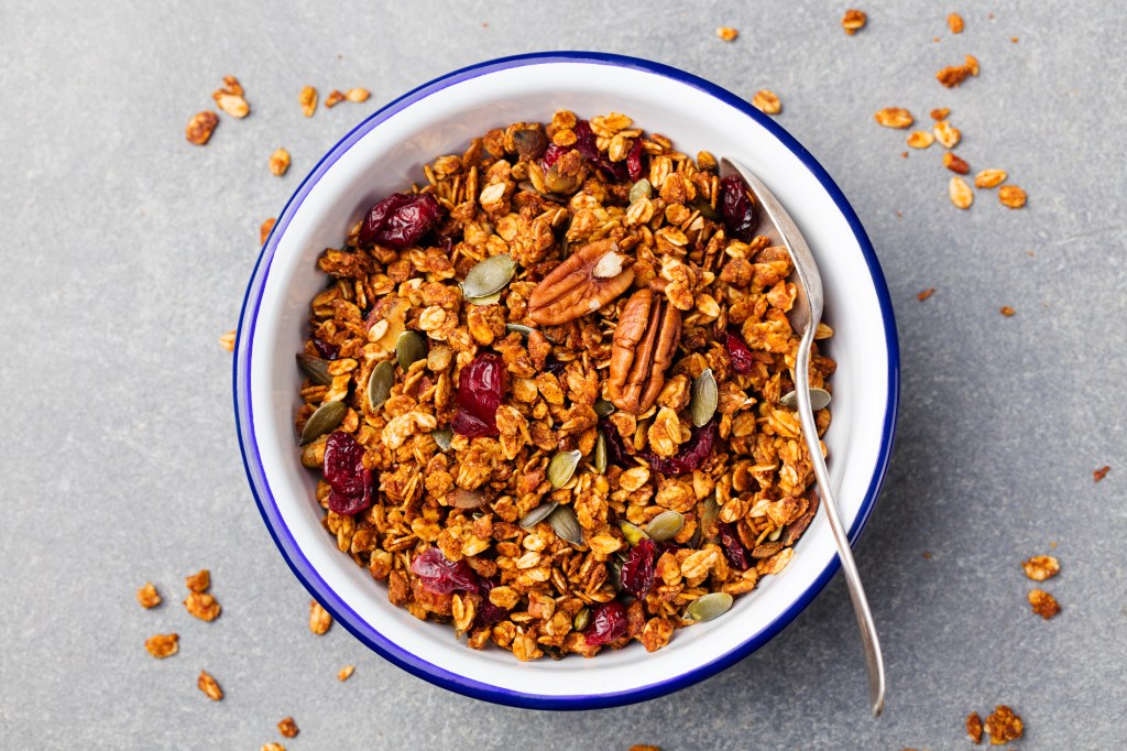 granola em bowl