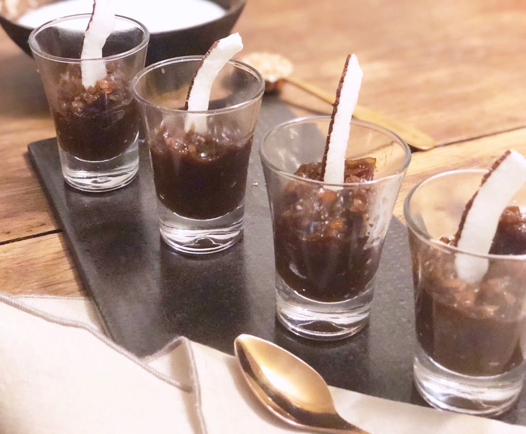 Cocada mole com 3 ingredientes que fica pronta em 20 minutos