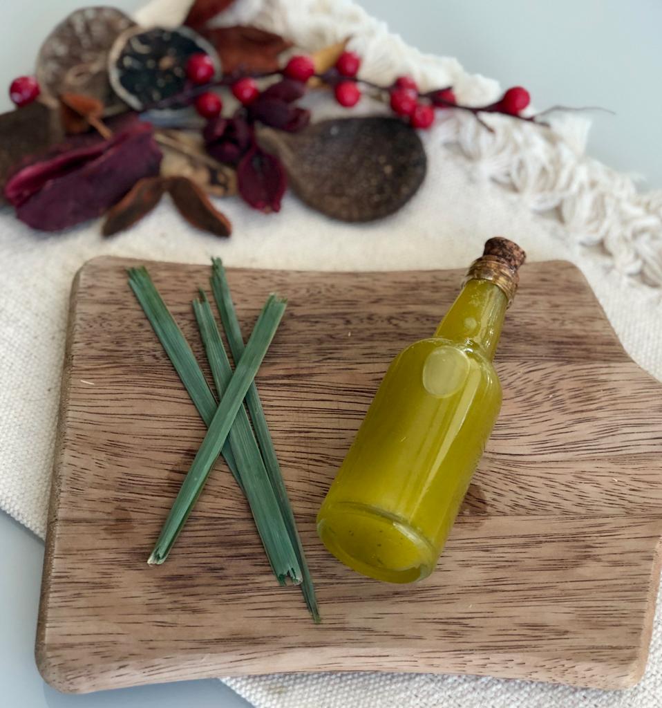 Aprenda a fazer em casa um azeite aromatizado de capim-limão