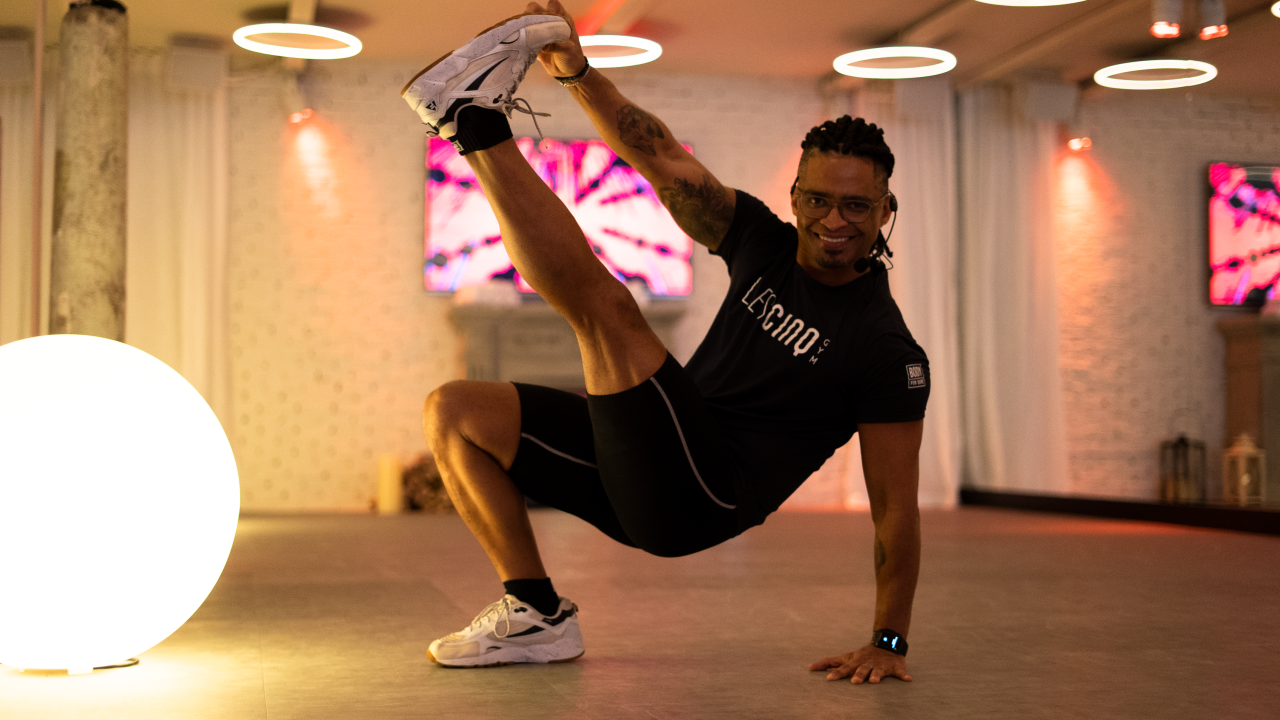 HIIT the Beat: Waldyr Maciel, coordenador técnico da Les Cinq Gym, dá a aula