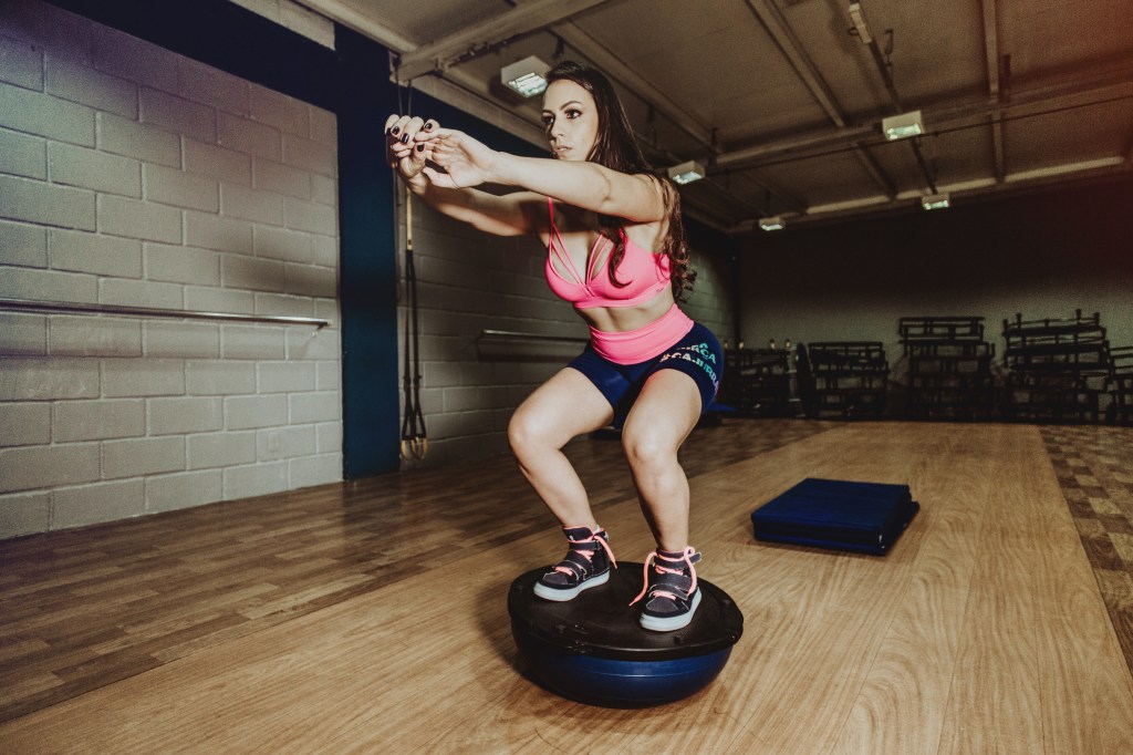 Intensifique seu treino com exercícios no bosu!