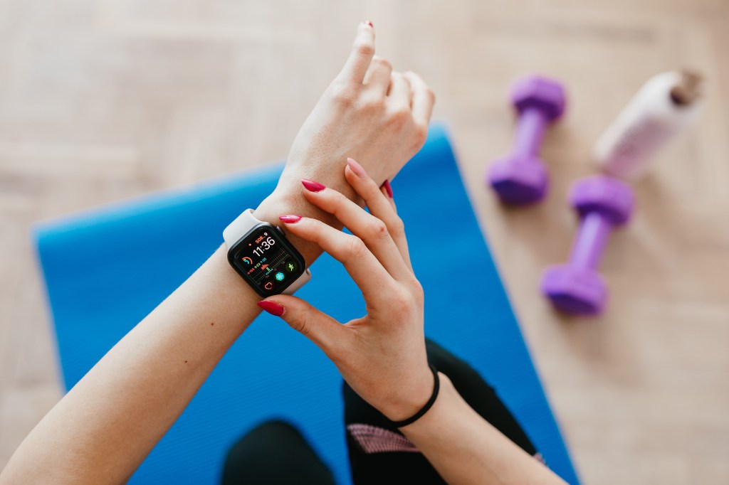 10 smart watches que vão te ajudar a monitorar os exercícios físicos