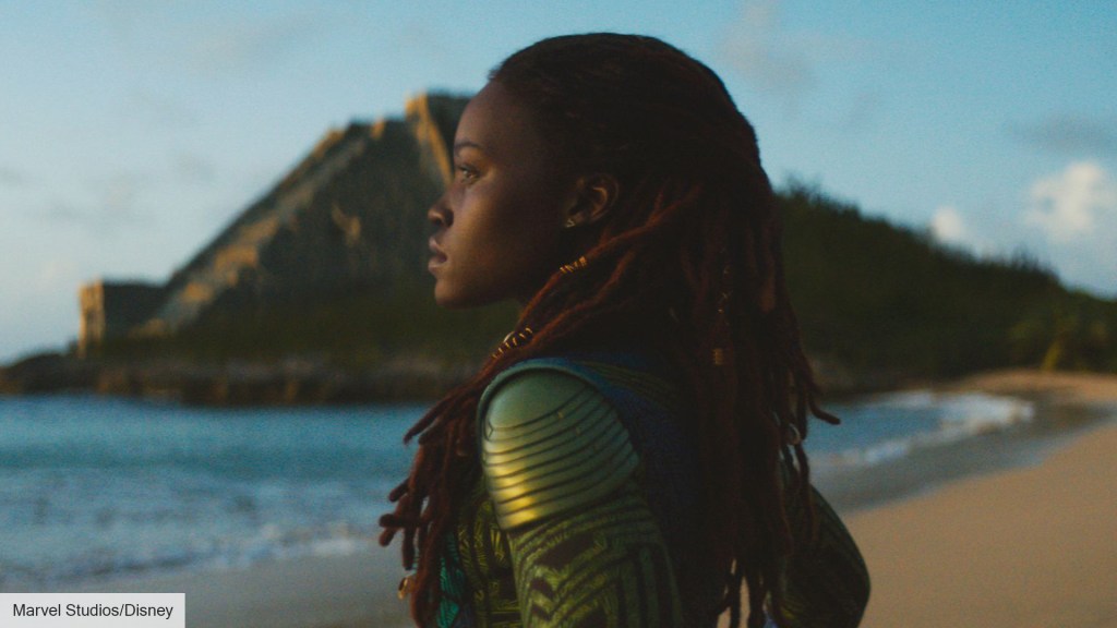 O treino (embaixo d’água!) de Lupita Nyong’o para “Pantera Negra”