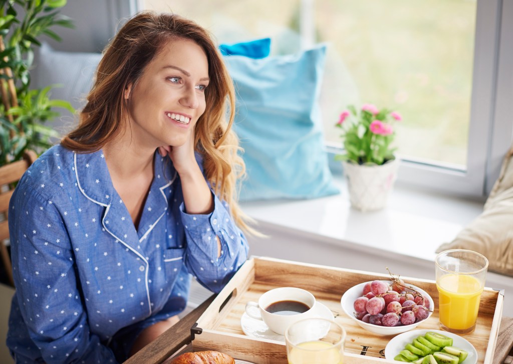 Profissional desvenda os principais mitos sobre o que comer na menopausa