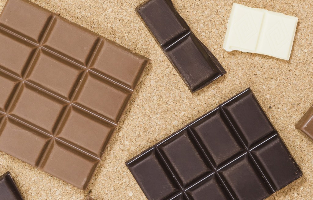 Confira 5 motivos pelos quais o chocolate dá sensação de bem-estar