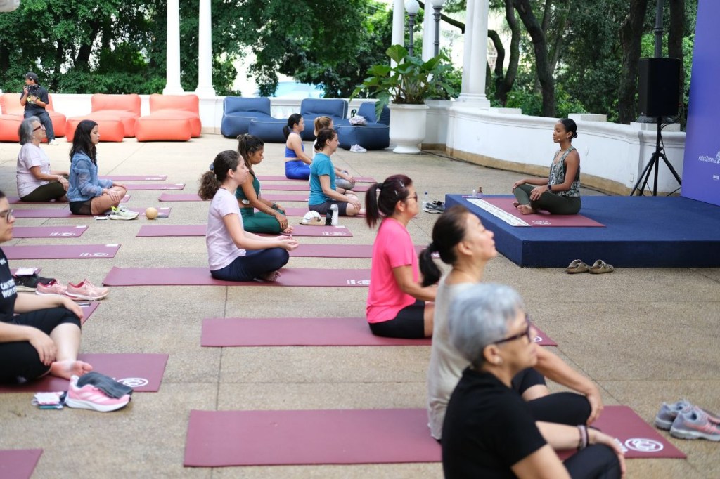 Casa Clã 2024: como foi a aula de yoga com Vidya Studio?