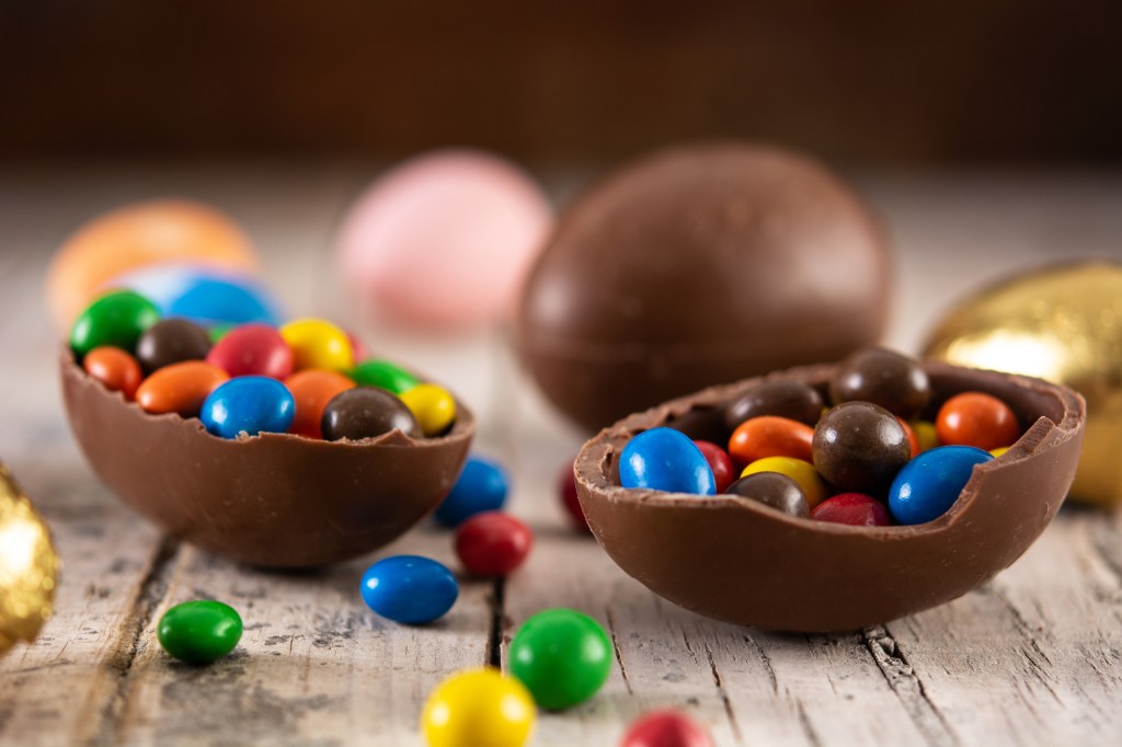 Nutricionista orienta a melhor forma de guardar os chocolates em casa