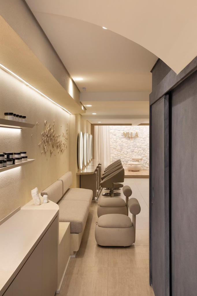 YLLA Beauty and Care YLLA Beauty and Care