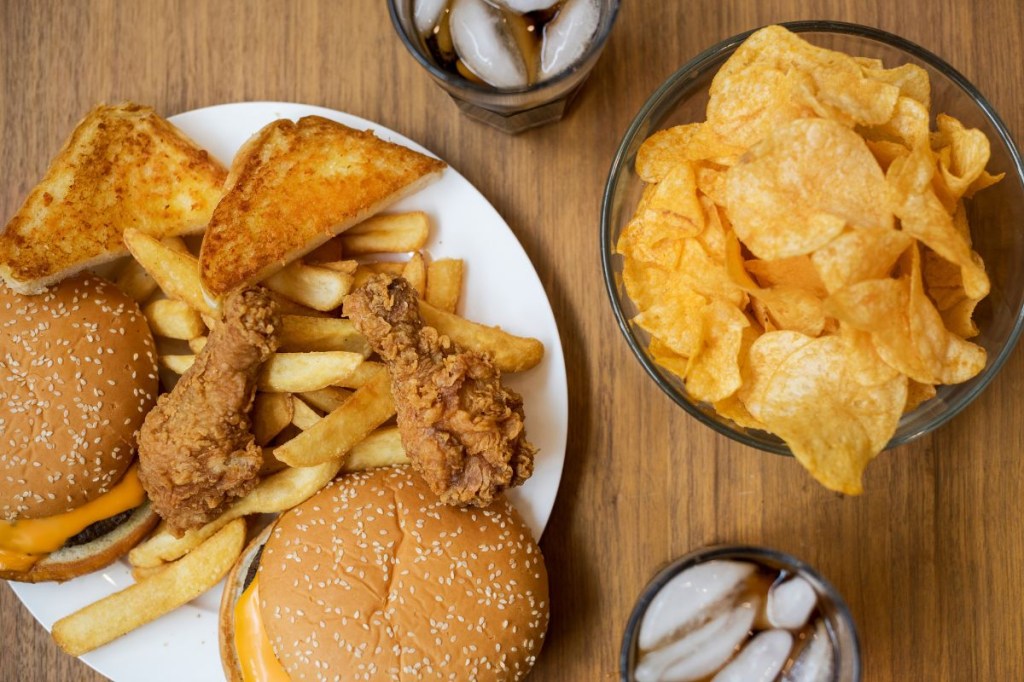 ultraprocessados Alimentos ultraprocessados e câncer de mama
