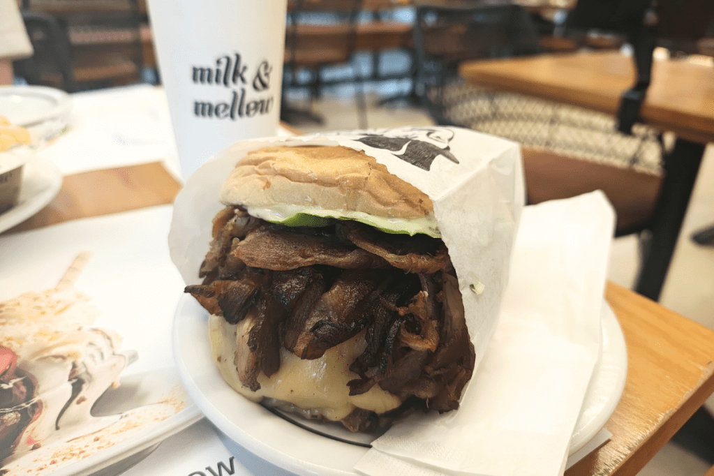 lanche milk mellow Cheese Picanha Salada Bacon