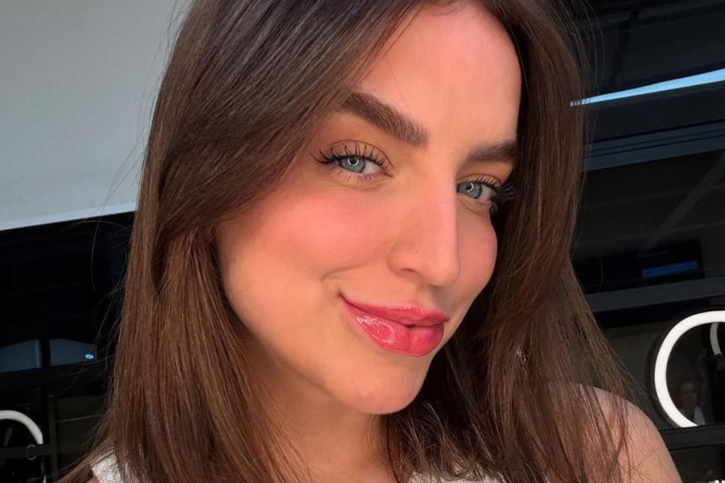 Boo Unzueta mostra antes e depois de seu rosto após perder 20kg