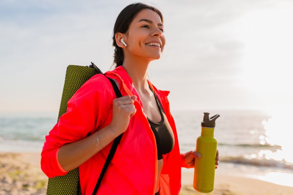 Como manter a rotina de exercícios durante viagens: dicas práticas e eficazes