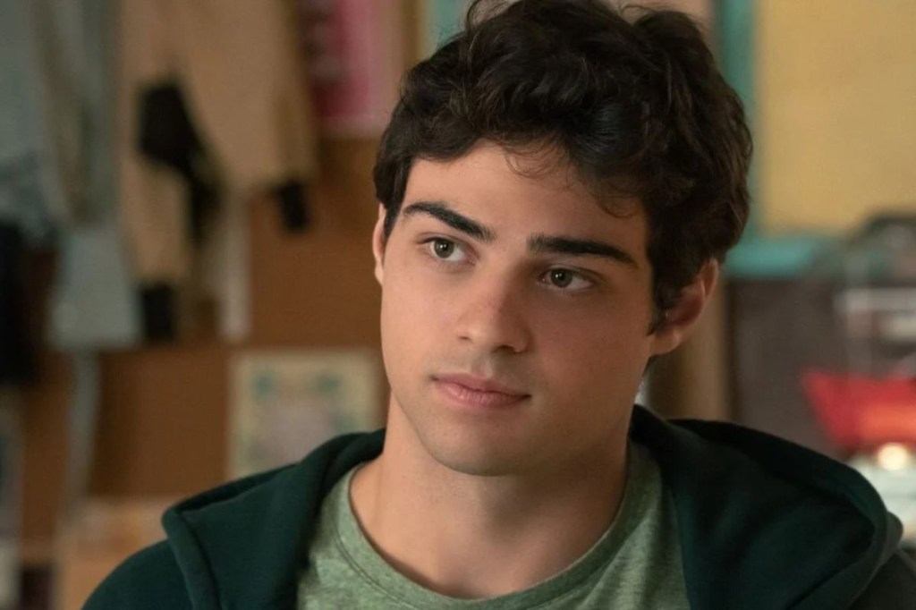 Noah Centineo, de ‘Para Todos os Garotos que Já Amei’, surge com shape irreconhecível