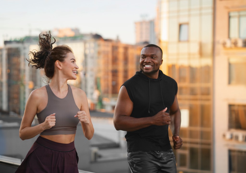 Snack Fitness: como encaixar exercícios curtos na sua rotina agitada